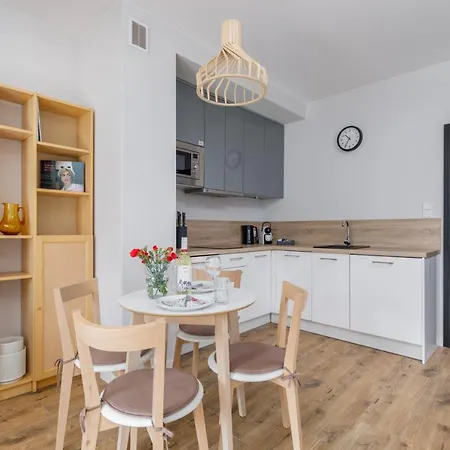Aparthotel Kolo Brzegu By Renters *