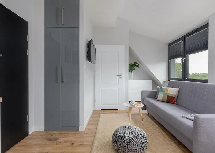 Aparthotel Kolo Brzegu By Renters 3*