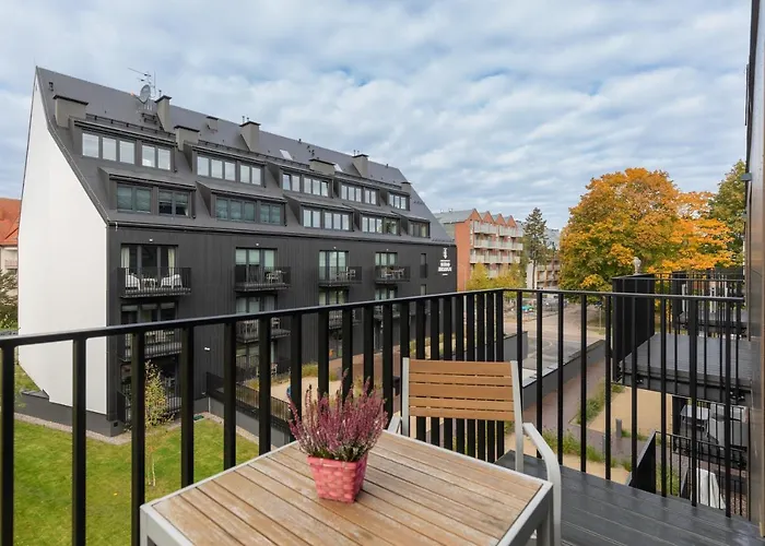 Aparthotel Kolo Brzegu By Renters 3*